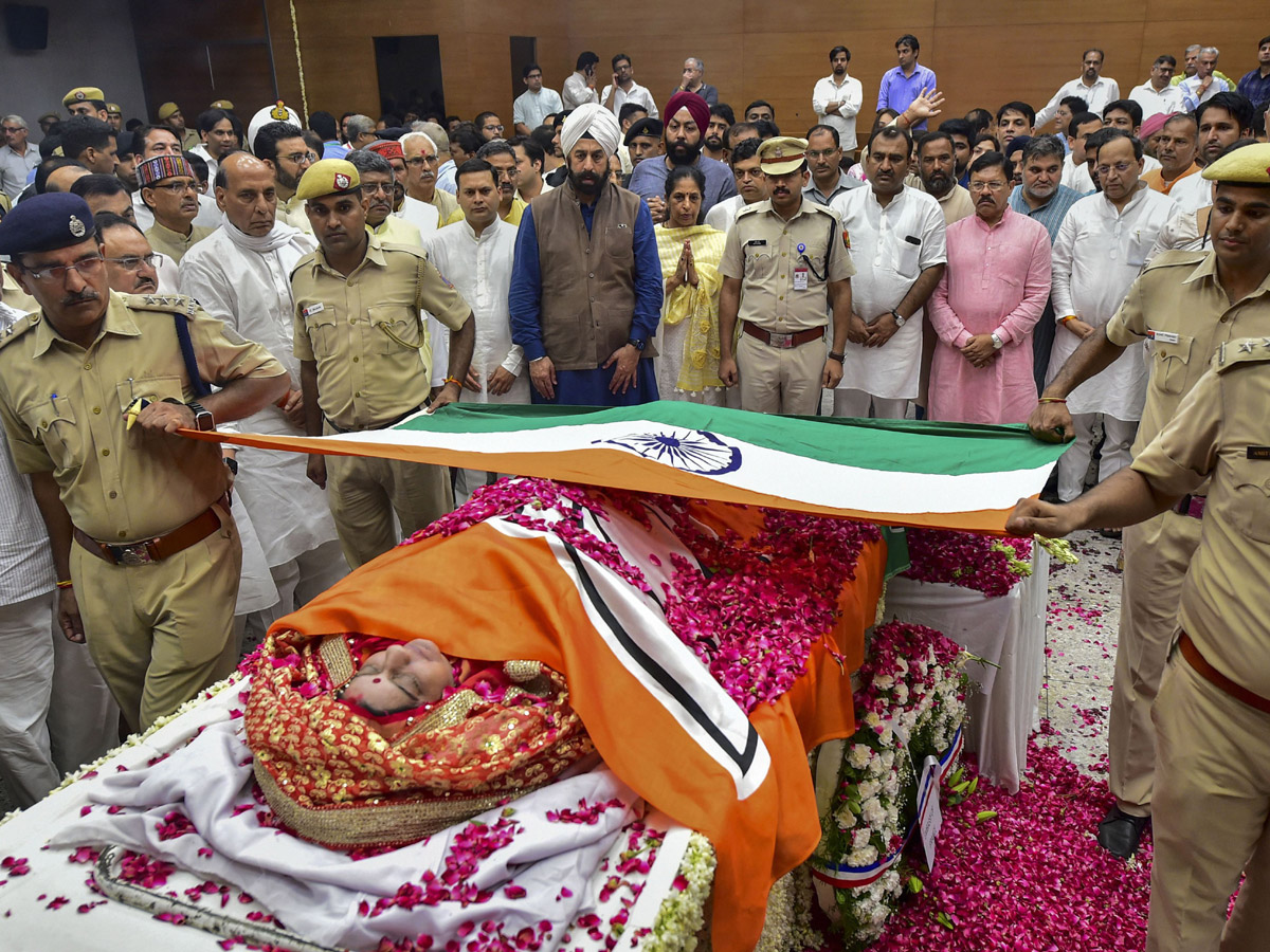 Sushma Swaraj funeral Photo Gallery - Sakshi12