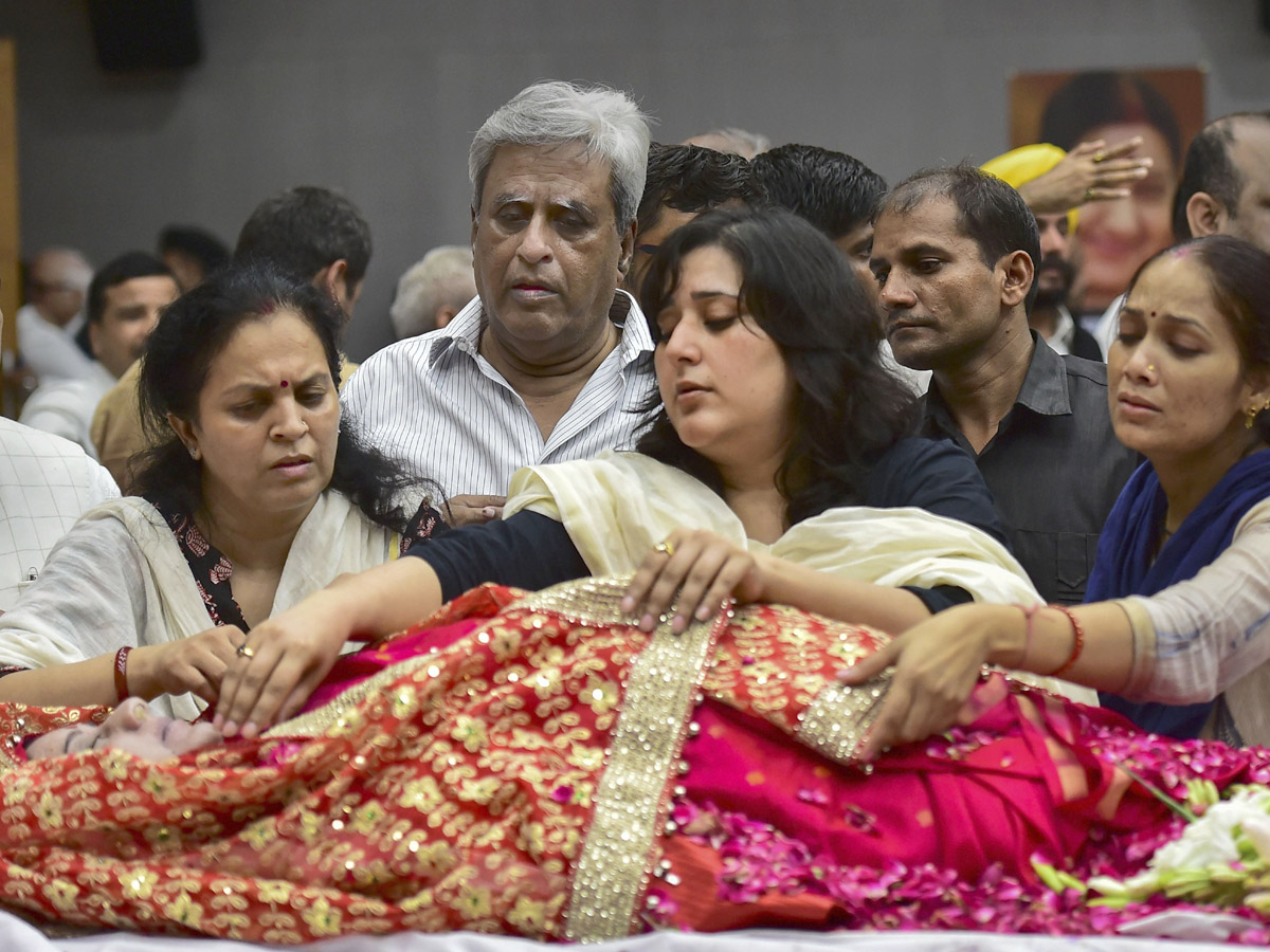 Sushma Swaraj funeral Photo Gallery - Sakshi13