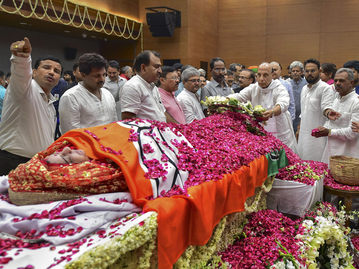 Sushma Swaraj funeral Photo Gallery - Sakshi1