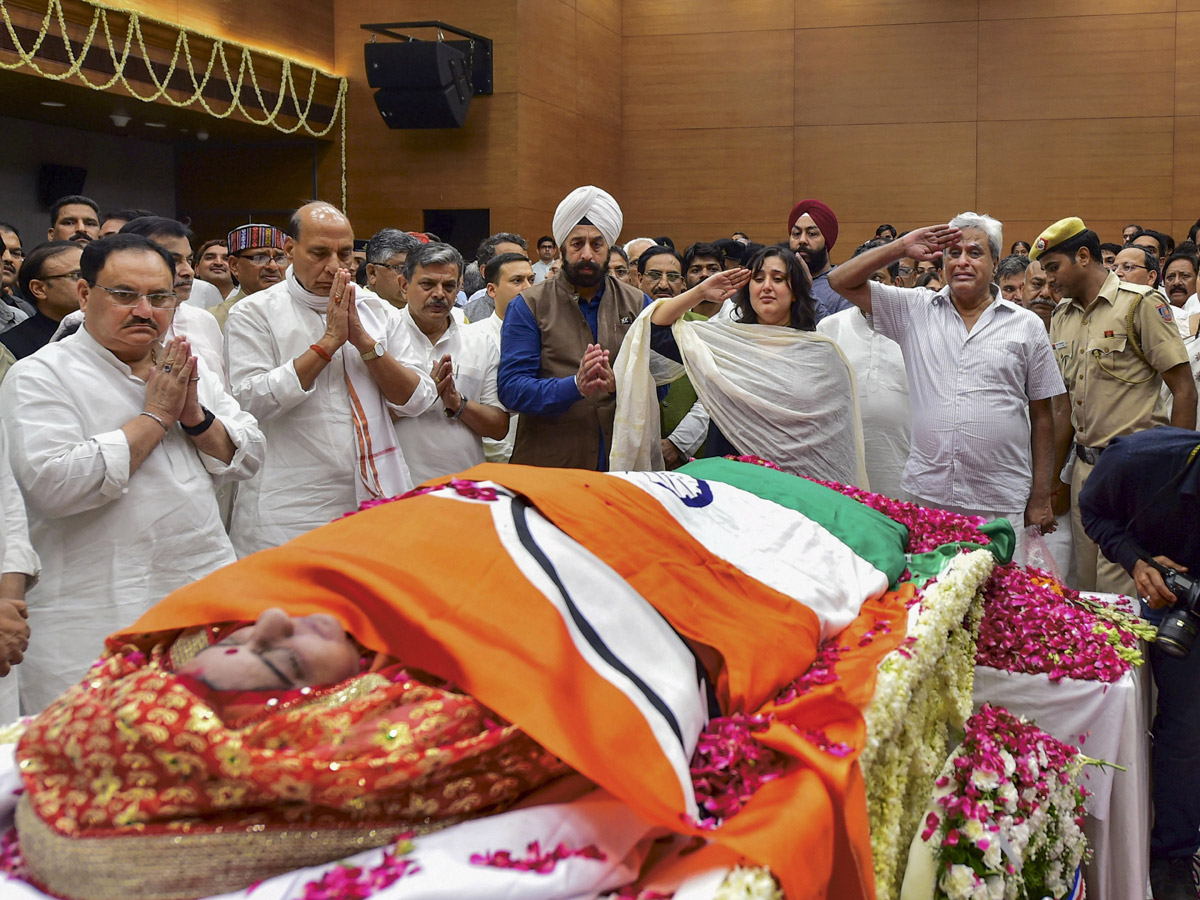 Sushma Swaraj funeral Photo Gallery - Sakshi4