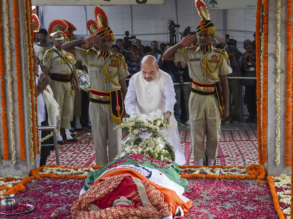 Sushma Swaraj funeral Photo Gallery - Sakshi7