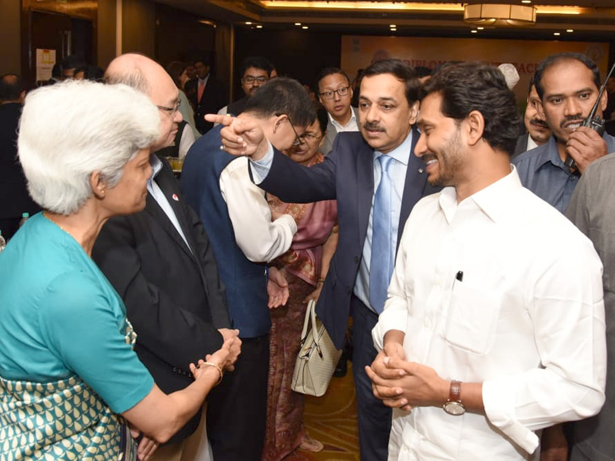 AP CM YS Jagan Speech in Diplomatic Outreach Summit Photo Gallery - Sakshi10