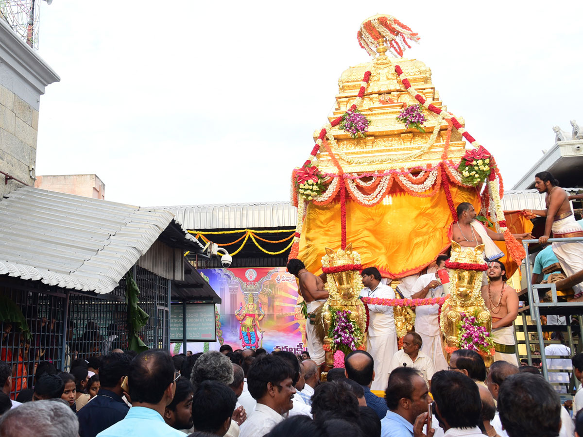 Varalakshmi Vratham Tiruchanur Sri Padmavathi Temple Photo Gallery - Sakshi13