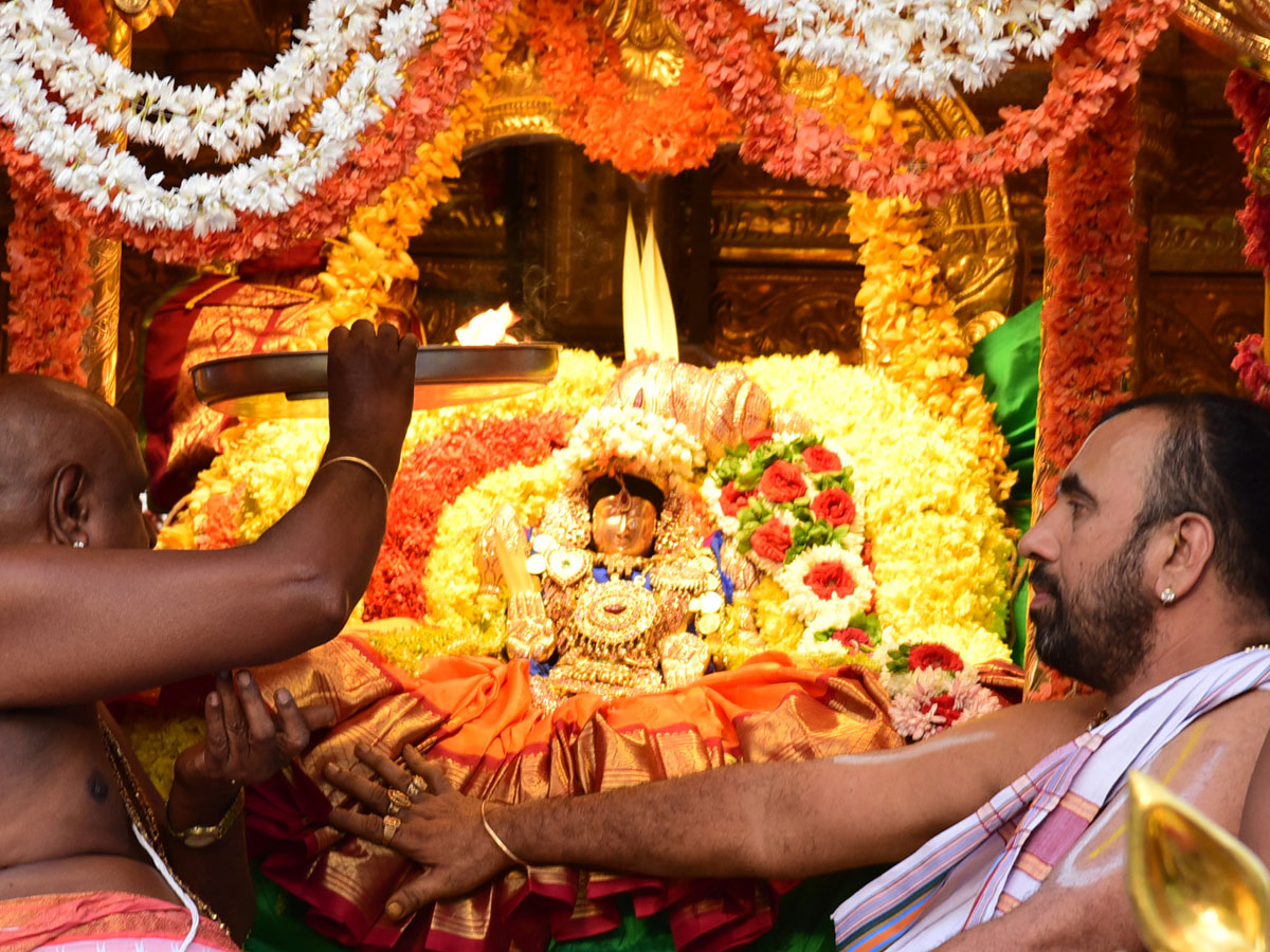 Varalakshmi Vratham Tiruchanur Sri Padmavathi Temple Photo Gallery - Sakshi17