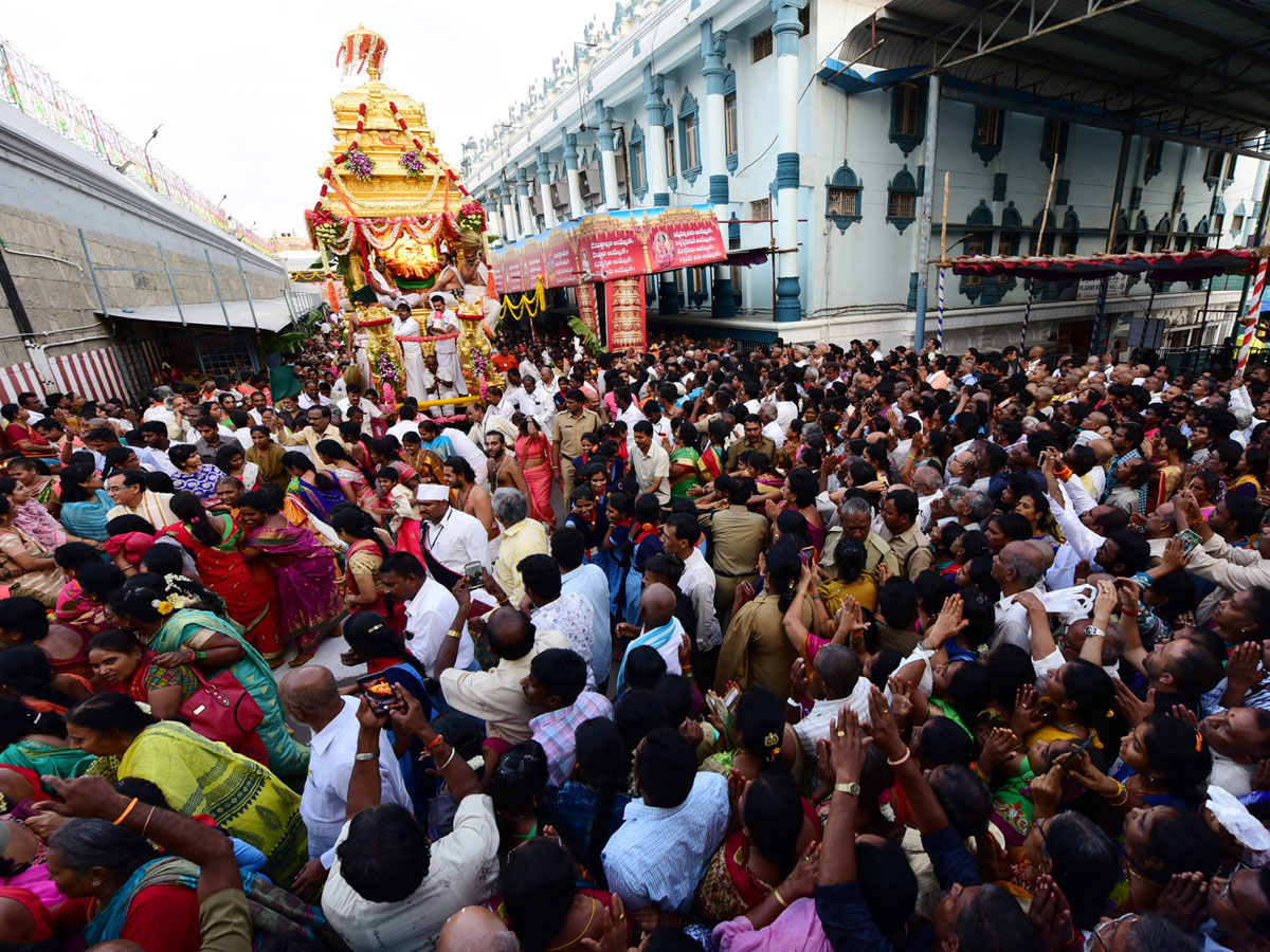 Varalakshmi Vratham Tiruchanur Sri Padmavathi Temple Photo Gallery - Sakshi18