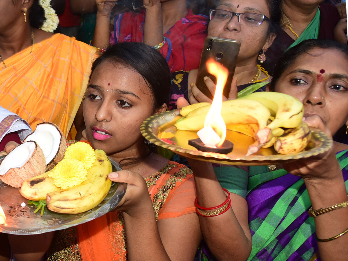 Varalakshmi Vratham Tiruchanur Sri Padmavathi Temple Photo Gallery - Sakshi7