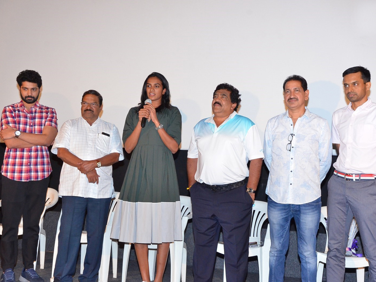 PV Sindhu Watches Kousalya Krishnamurthy Movie Photo Gallery - Sakshi10