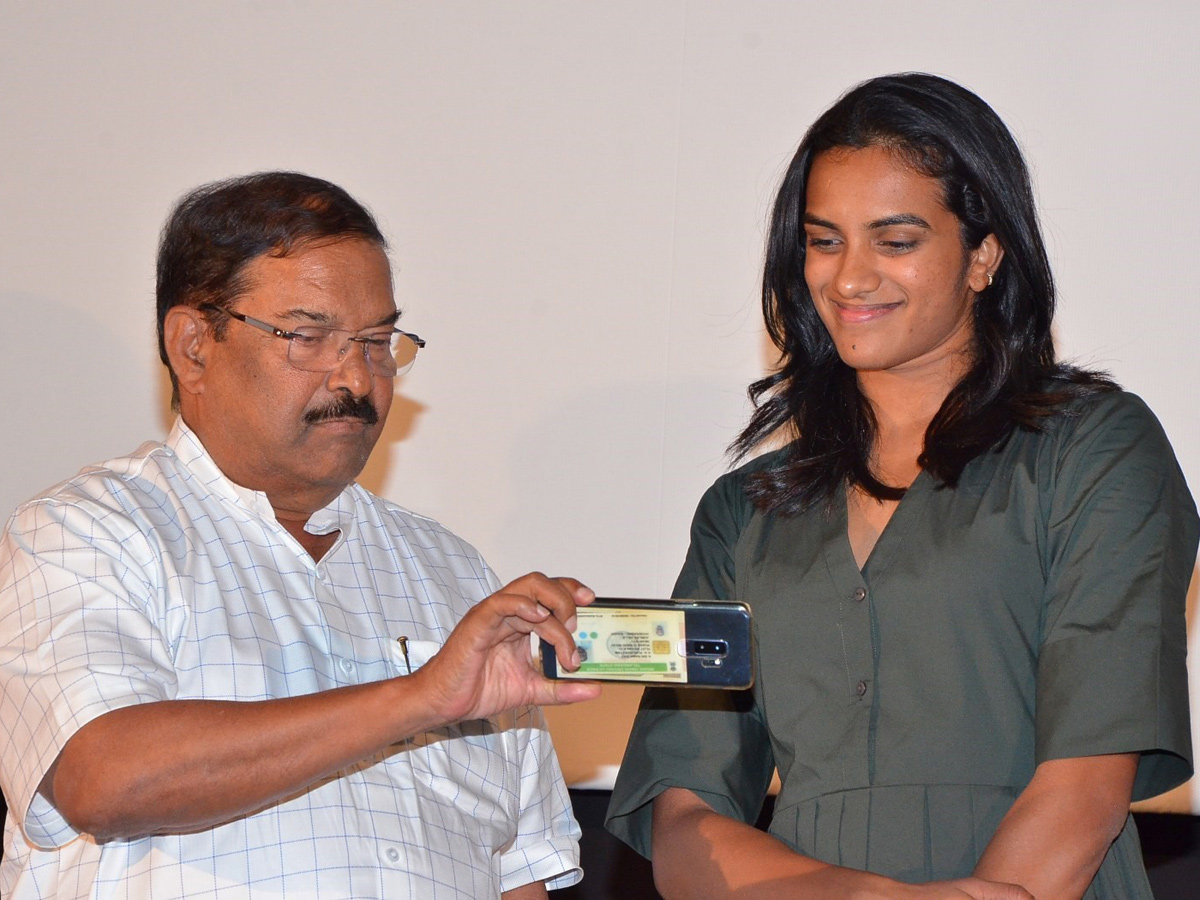 PV Sindhu Watches Kousalya Krishnamurthy Movie Photo Gallery - Sakshi16