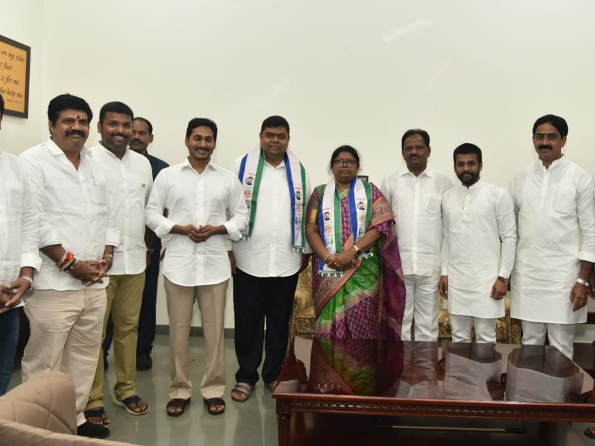 Visakha Dairy Adari Anand Joins Ysr Congress Party Photo Gallery - Sakshi14