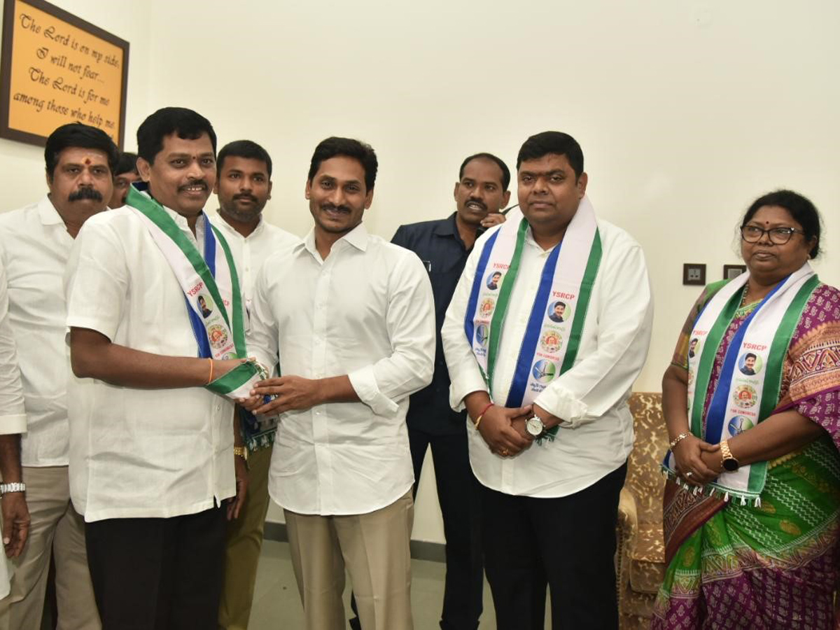 Visakha Dairy Adari Anand Joins Ysr Congress Party Photo Gallery - Sakshi21