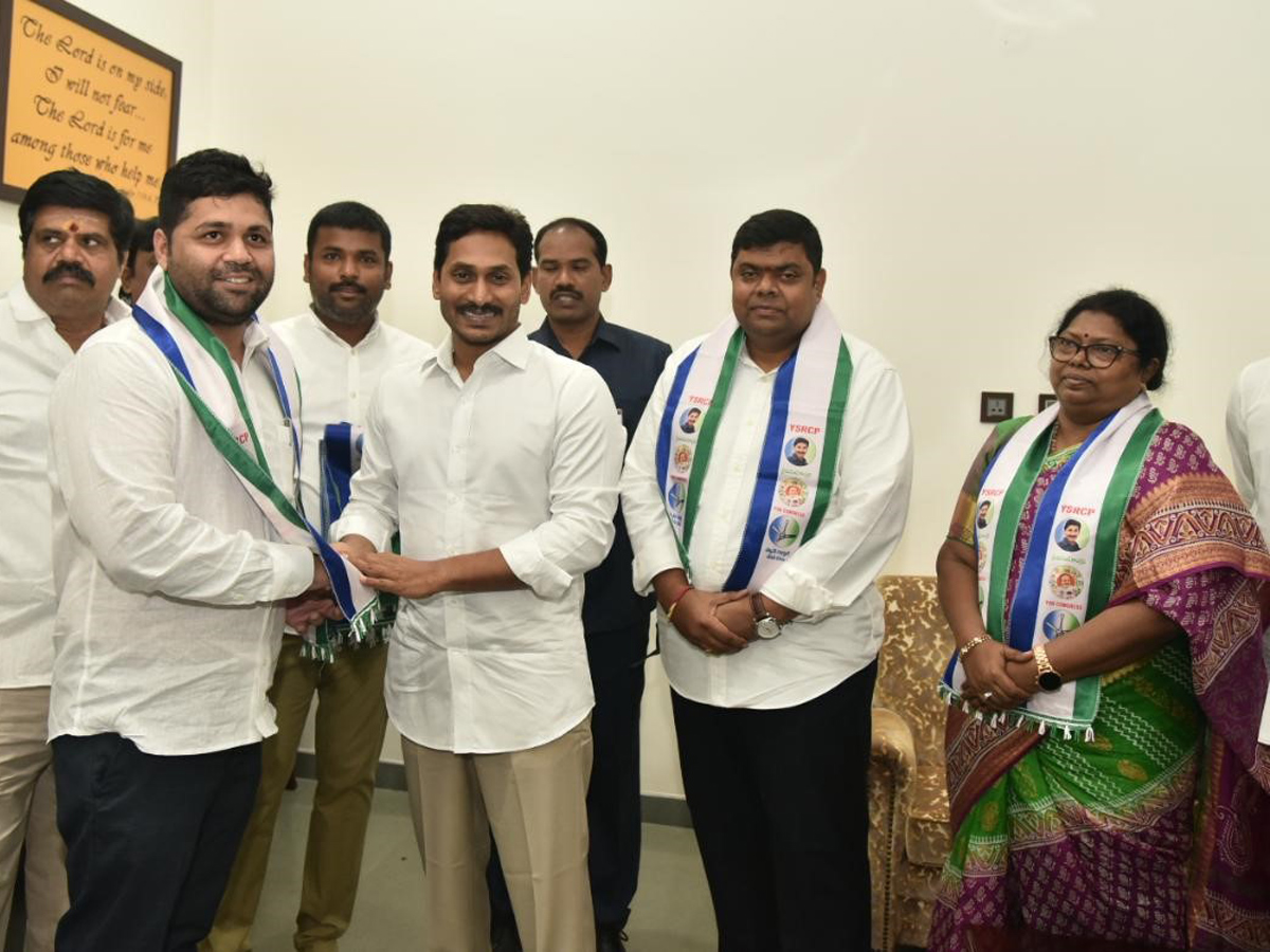 Visakha Dairy Adari Anand Joins Ysr Congress Party Photo Gallery - Sakshi23