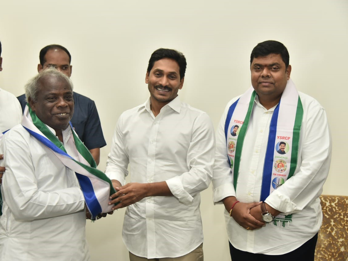 Visakha Dairy Adari Anand Joins Ysr Congress Party Photo Gallery - Sakshi25