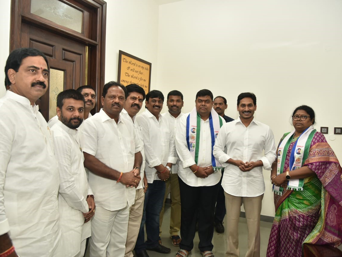 Visakha Dairy Adari Anand Joins Ysr Congress Party Photo Gallery - Sakshi27