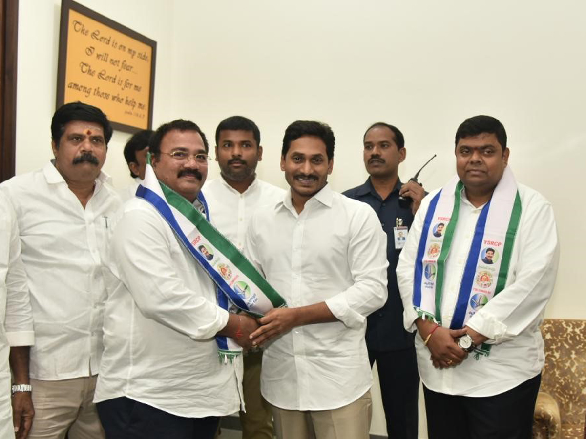 Visakha Dairy Adari Anand Joins Ysr Congress Party Photo Gallery - Sakshi28