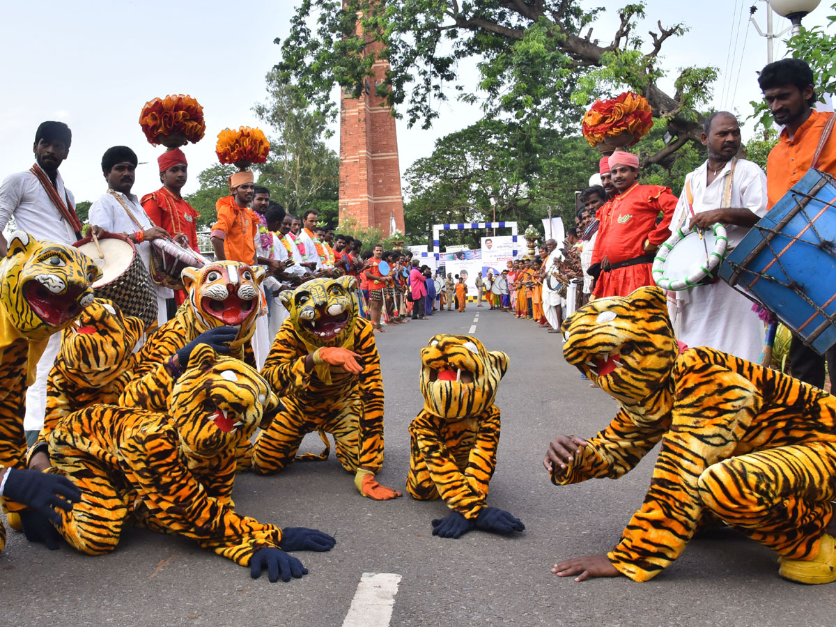 Best photos of The Week in AP and Telangana September 01-09-2019 to September 08-09- 2019 - Sakshi7