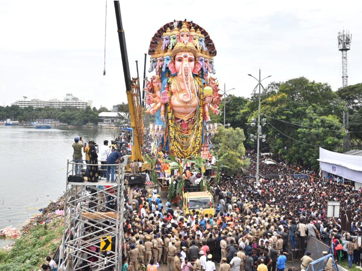 Khairatabad Ganesh Nimarjanam Photo Gallery - Sakshi7