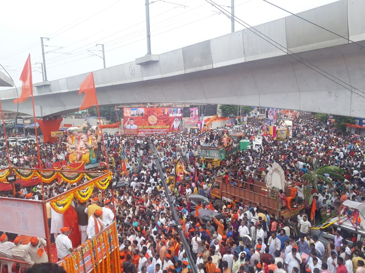 hyderabad ganesh nimajjanam Photo Gallery - Sakshi47