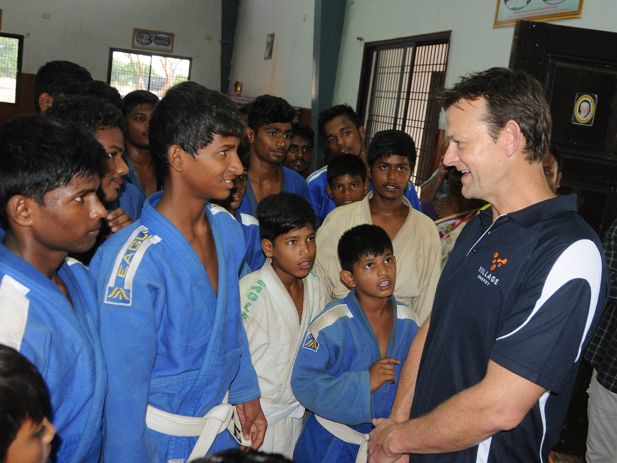 Adam Gilchrist Visited RDT Ground at Anantapur Photo Gallery - Sakshi7