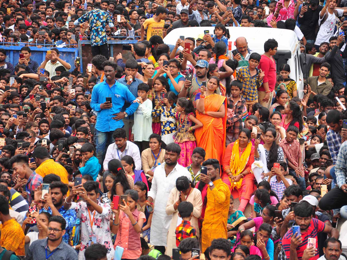 Ganesh Nimajjanam At Hussain Sagar Photo Gallery - Sakshi20