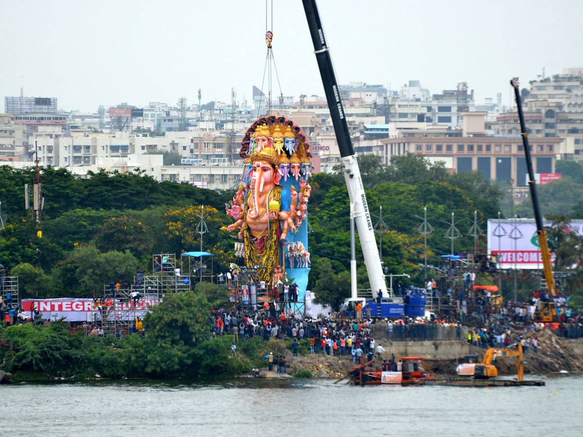 Ganesh Nimajjanam At Hussain Sagar Photo Gallery - Sakshi55