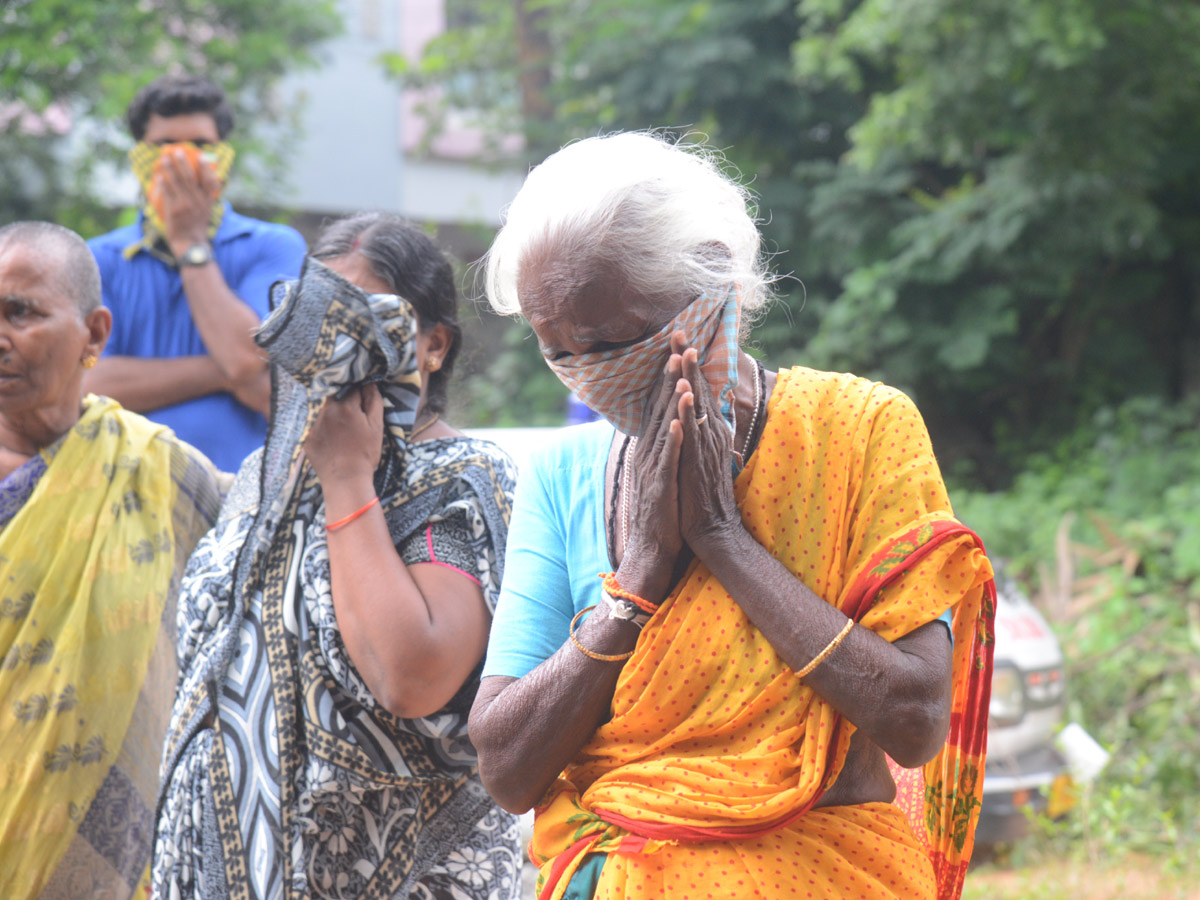 Ongoing Operation Godavari Boat Lift Out Photo Gallery - Sakshi25