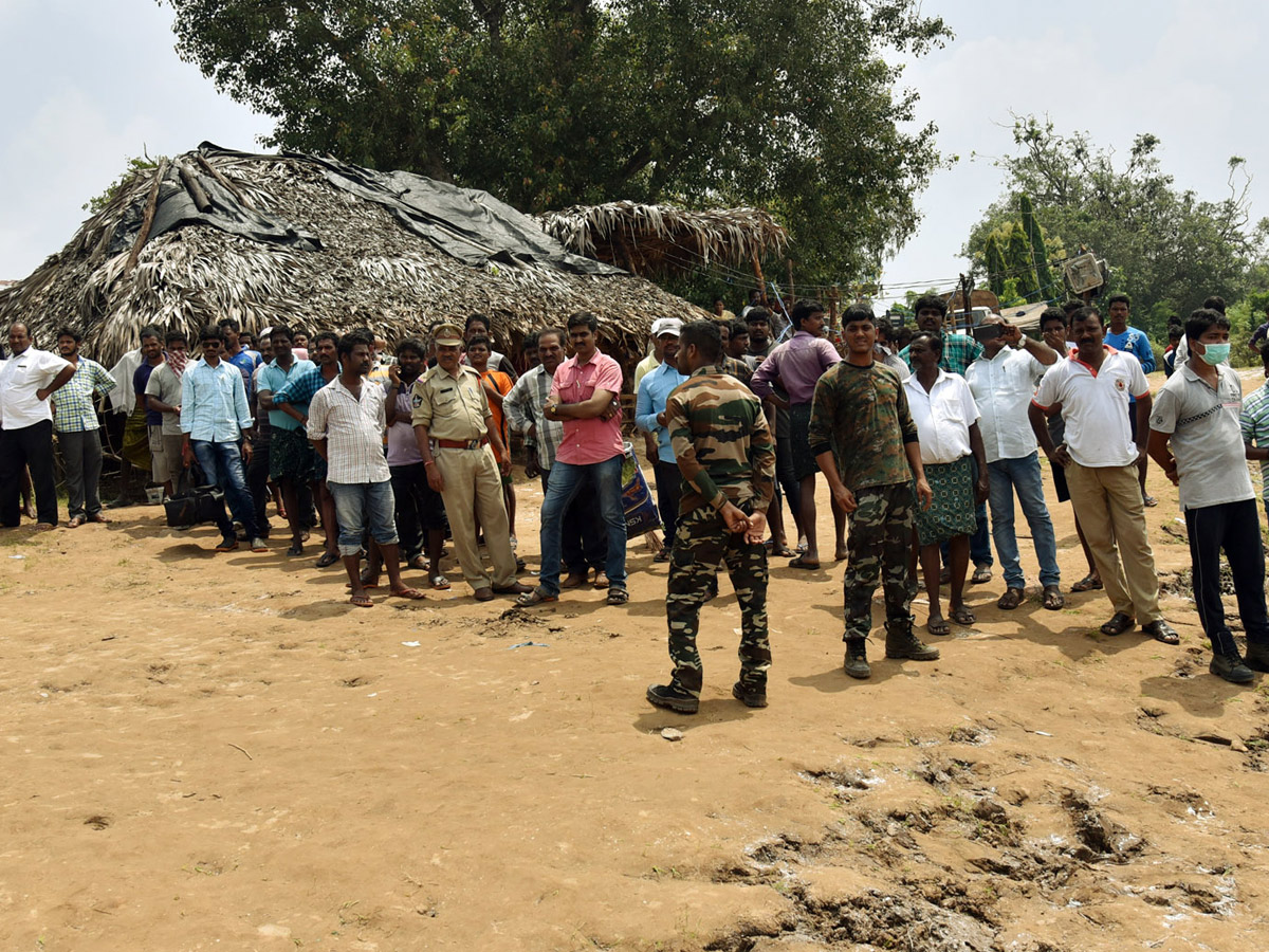 Ongoing Operation Godavari Boat Lift Out Photo Gallery - Sakshi29