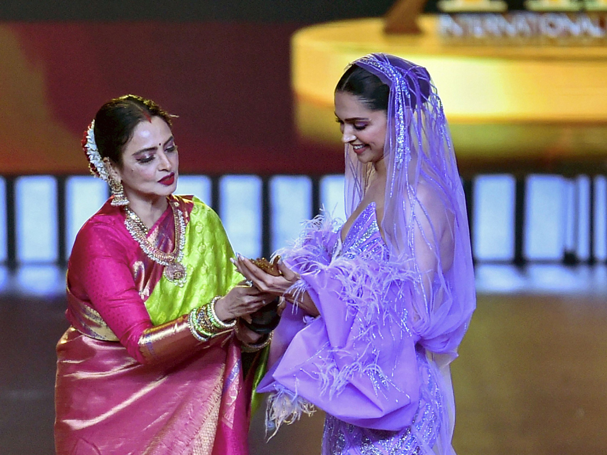 IIFA Awards 2019 Photo Gallery - Sakshi49