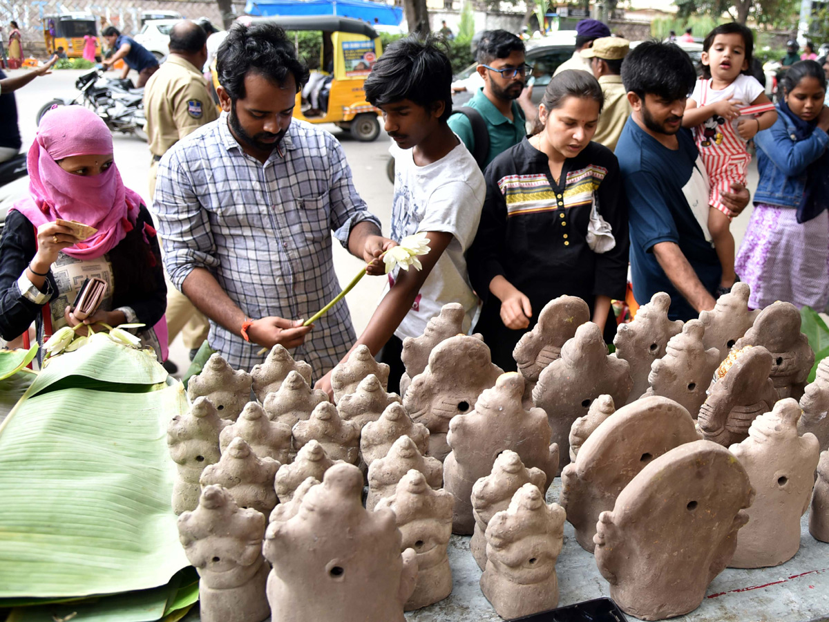 Ganesh Chaturthi Festival AP and Telangana Photo Gallery - Sakshi10