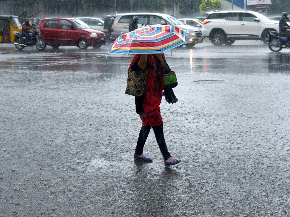 heavy rain in hyderabad Photo Gallery - Sakshi9