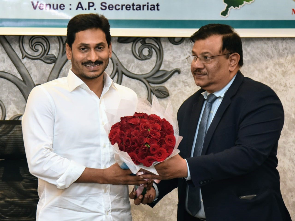 AP Cm Ys Jagan Mohan Reddy Meeting Bankers Photo Gallery - Sakshi3