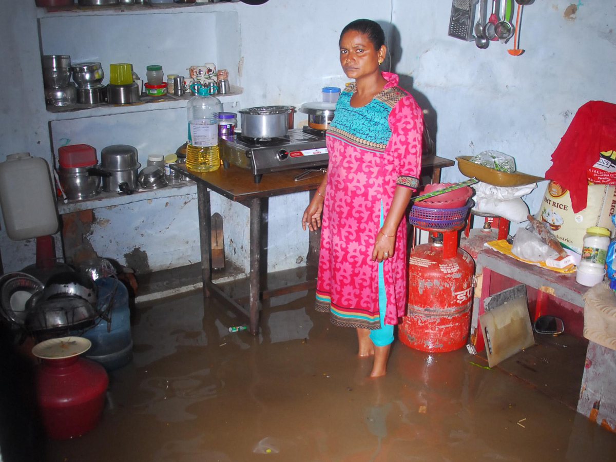 Heavy Rain in Hyderabad Photo Gallery - Sakshi13