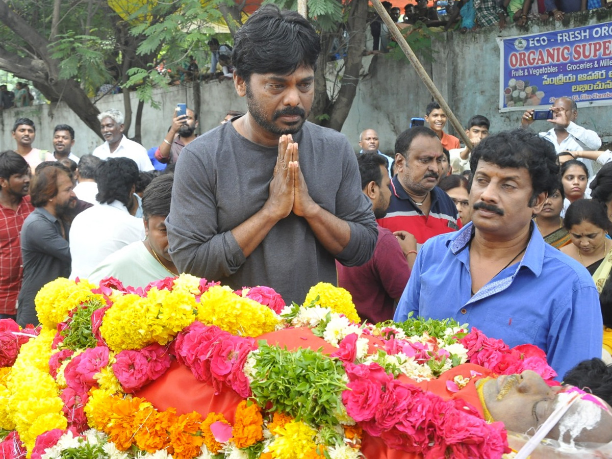 Celebrities Pay Tribute To Comedian Venu Madhav Photo Gallery - Sakshi14