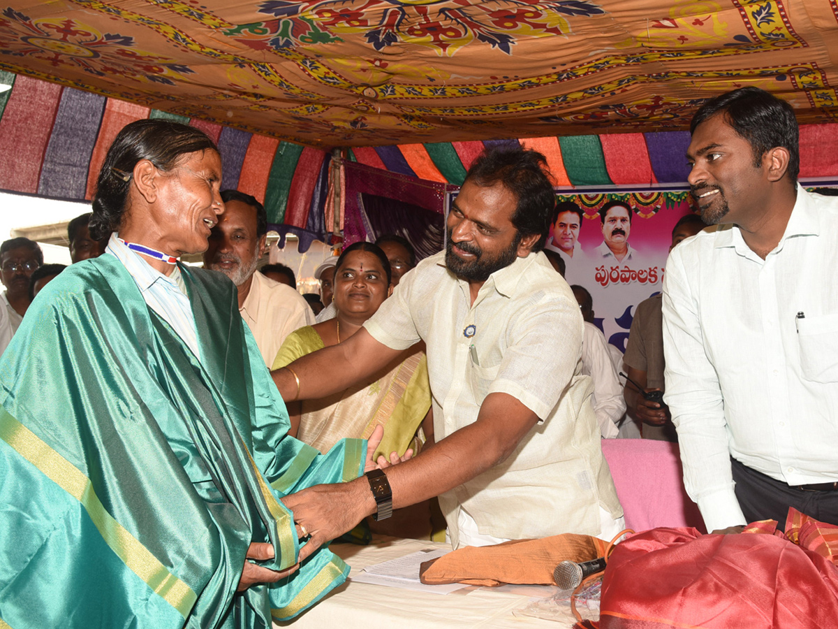 Best Photos of The Week in AP and Telangana September 29-09-2019 to october 06-10- 2019 - Sakshi25