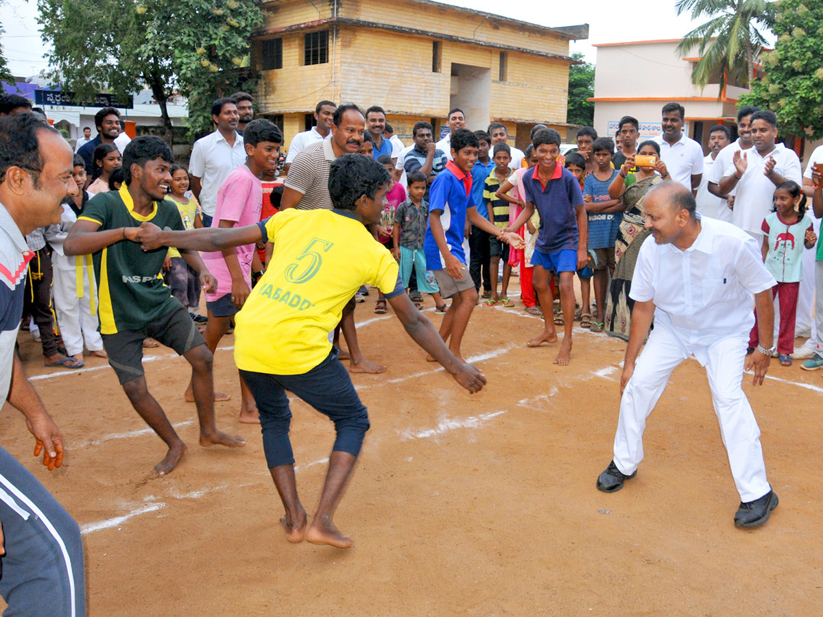 Best Photos of The Week in AP and Telangana September 29-09-2019 to october 06-10- 2019 - Sakshi37