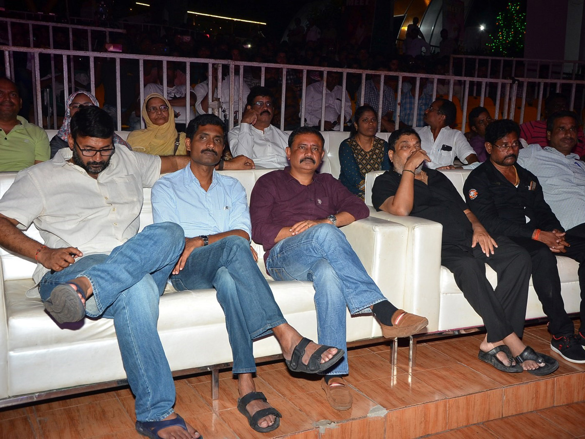 Gaddala Konda Ganesh Success Meet at Vizag Photo Gallery - Sakshi17