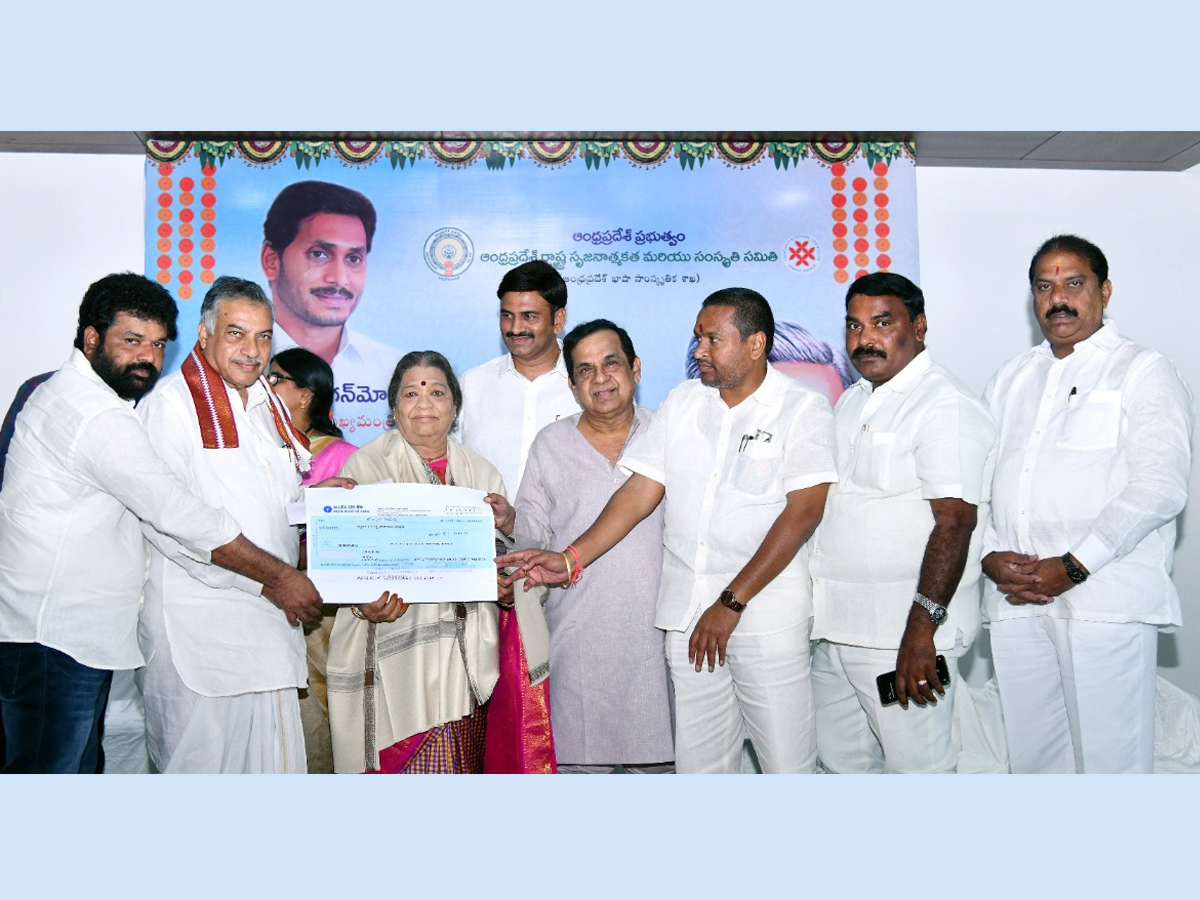 Gurram Joshua Jayanti Celebrations At AP CM Camp Office In Vijayawada Photo Gallery - Sakshi11