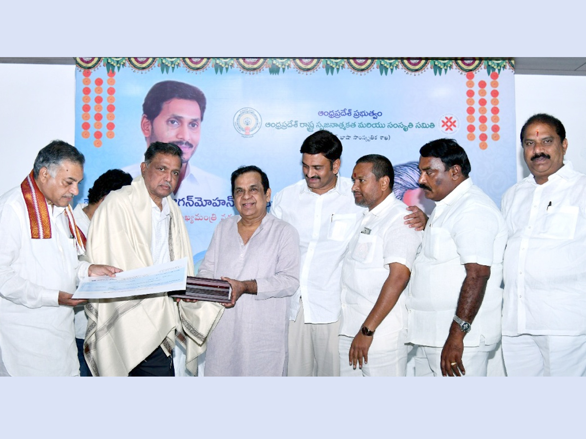 Gurram Joshua Jayanti Celebrations At AP CM Camp Office In Vijayawada Photo Gallery - Sakshi13