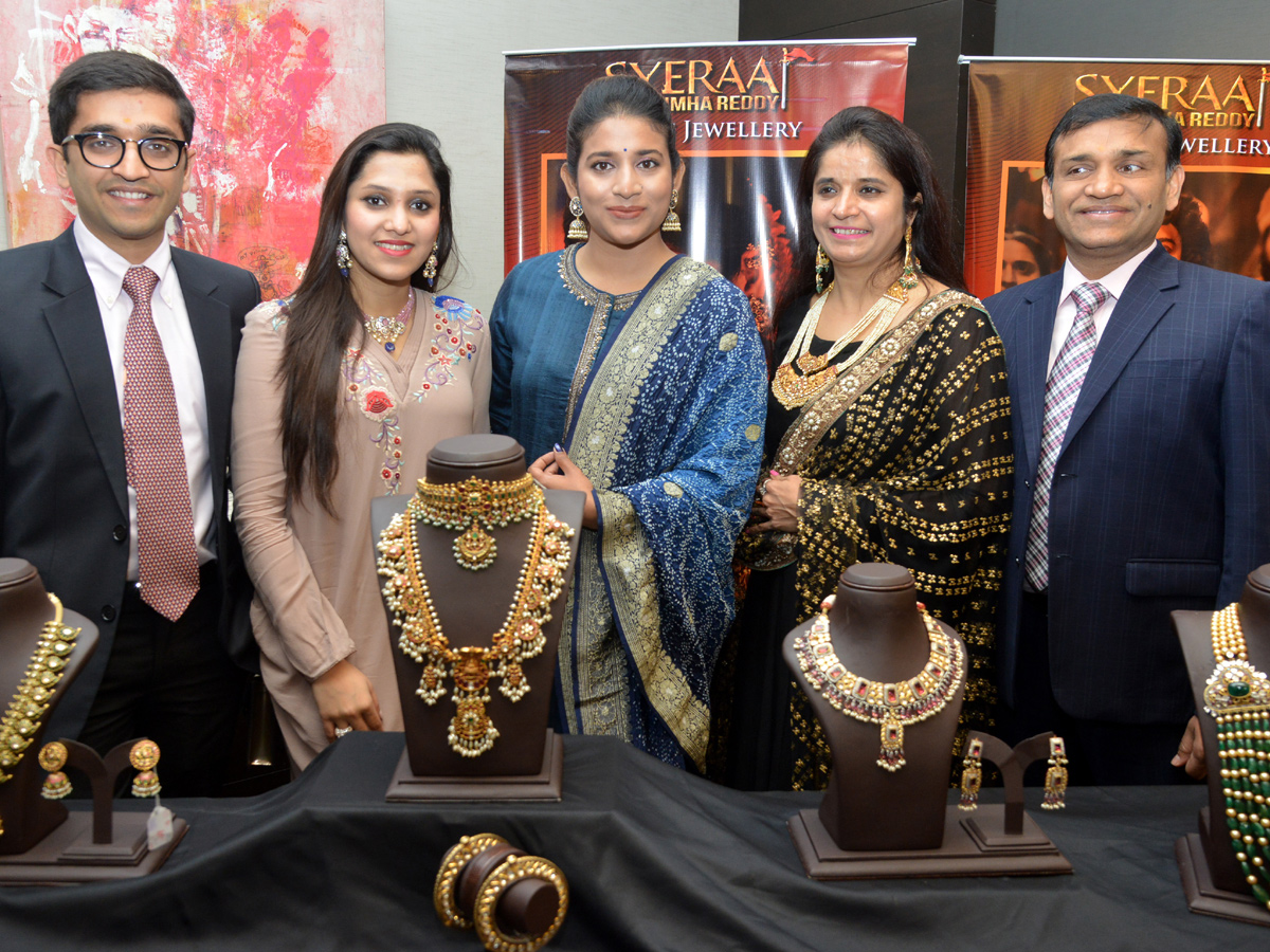 Syeraa Movie Jewellery Presentation By Chiru Daughter Sushmita - Sakshi16