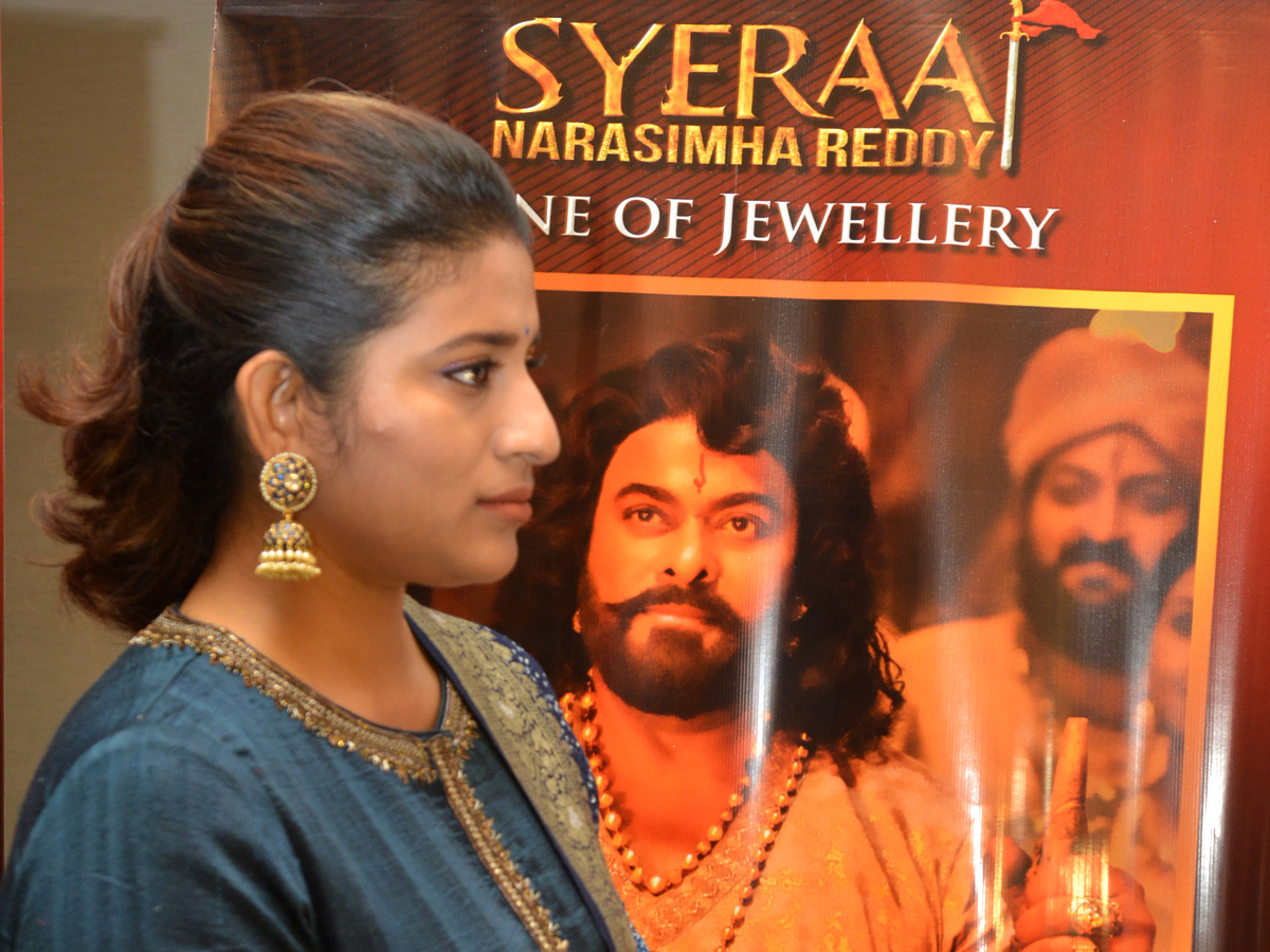 Syeraa Movie Jewellery Presentation By Chiru Daughter Sushmita - Sakshi1