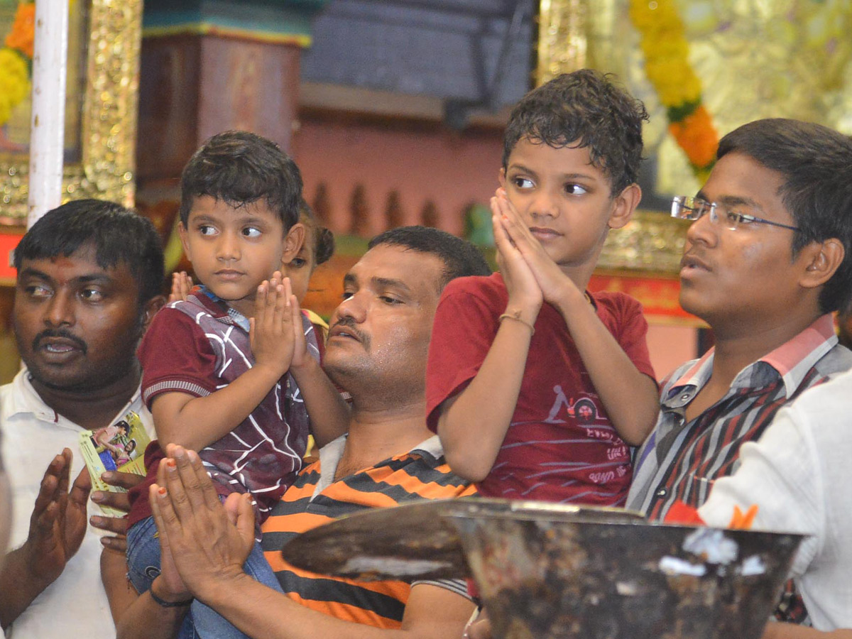 Sharan Navaratri Celebrations At Vijayawada Indrakeeladri Photo Gallery - Sakshi10