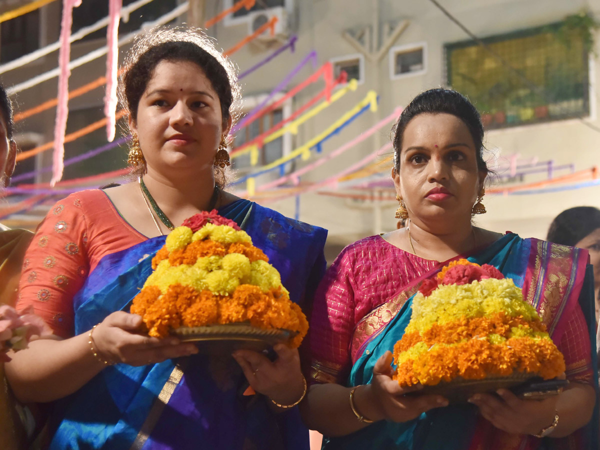  bathukamma celebrations in hyderabad Photo Gallery - Sakshi4