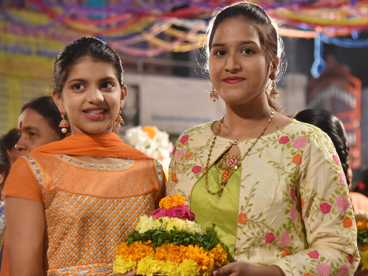  bathukamma celebrations in hyderabad Photo Gallery - Sakshi5