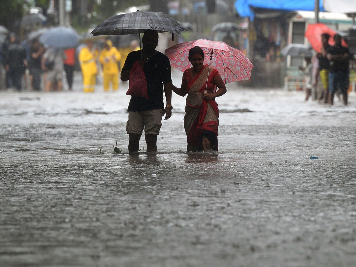 Heavy Rain in Mumbai Photo Gallery - Sakshi20