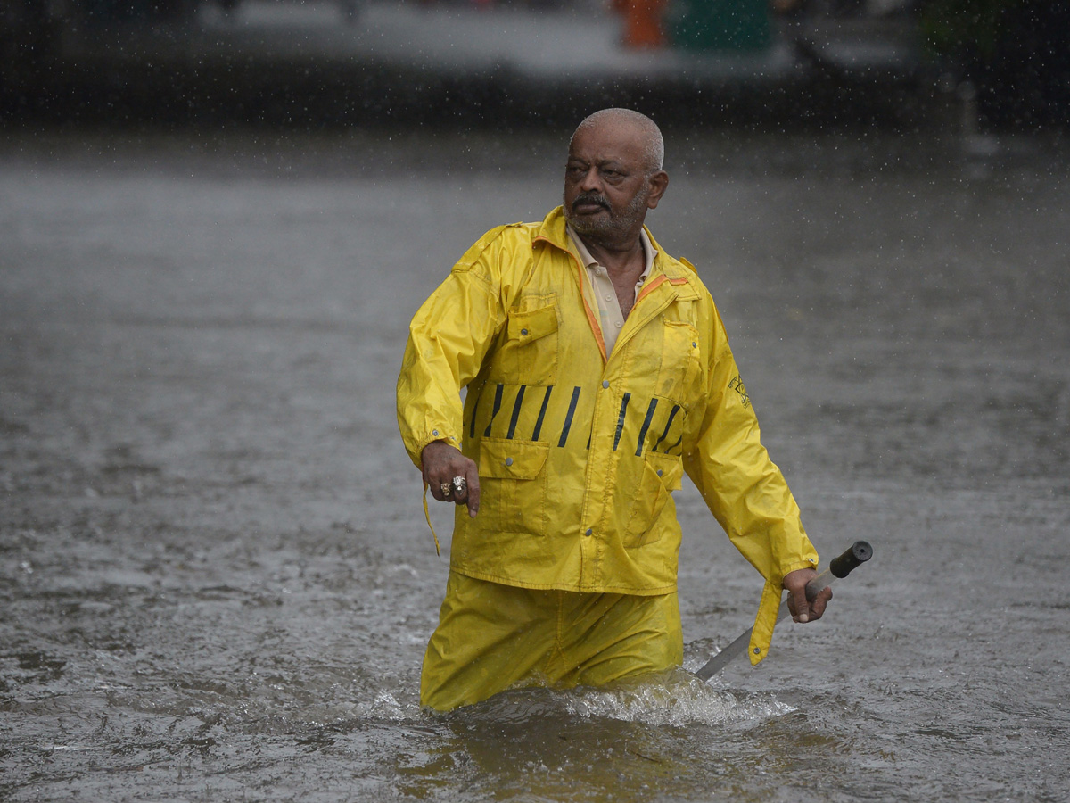 Heavy Rain in Mumbai Photo Gallery - Sakshi25