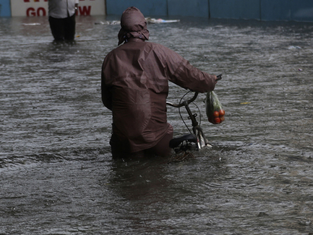 Heavy Rain in Mumbai Photo Gallery - Sakshi6