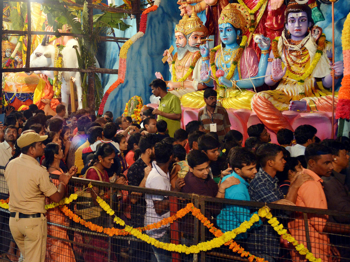 Khairatabad Maha Ganapathi 2019 Photo Gallery - Sakshi2