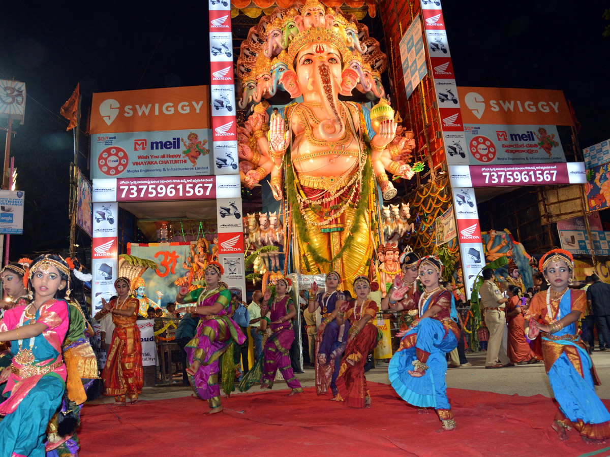 Khairatabad Maha Ganapathi 2019 Photo Gallery - Sakshi9