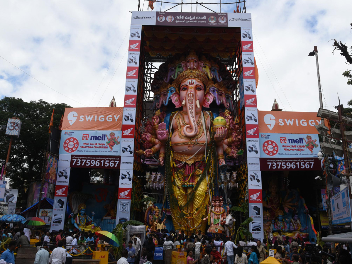 Khairatabad Ganesh Statue 2019 Photo Gallery - Sakshi10