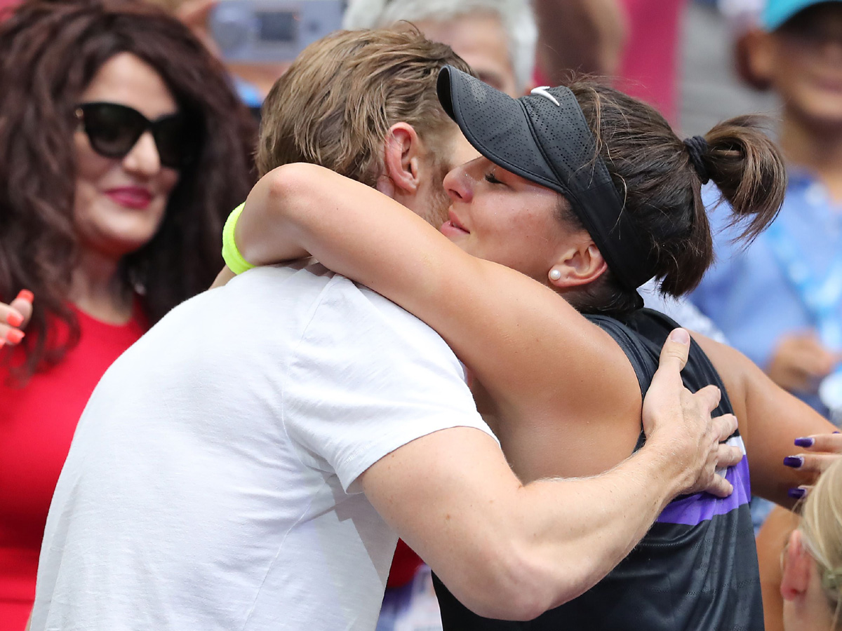 Bianca Andreescu Celebrates in US Open Win Photo Gallery - Sakshi6