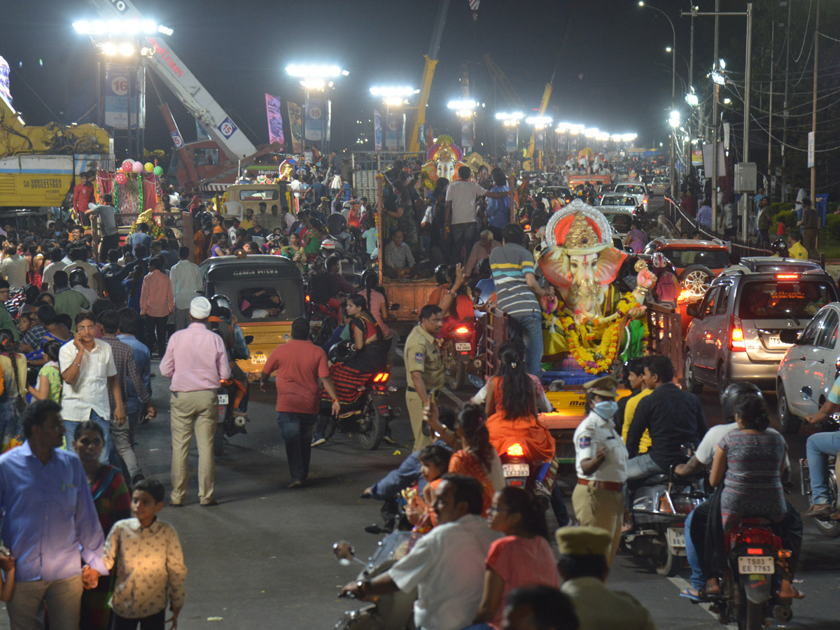 Hyderabad Ganesh Nimajjanam in Tank Bund Photo Gallery - Sakshi8